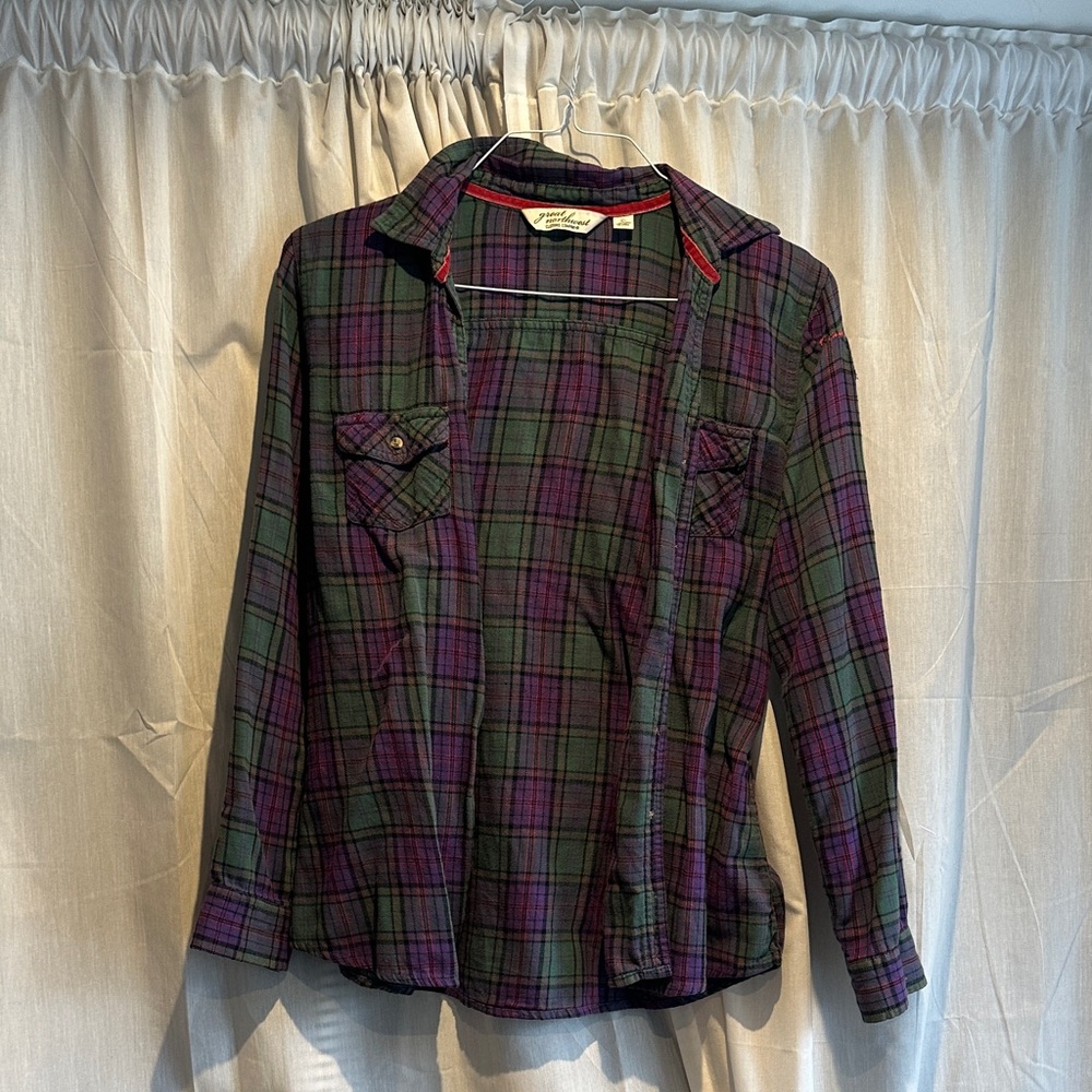 Great Northwest Clothing Company Purple and Green Plaid Button Down Shirt